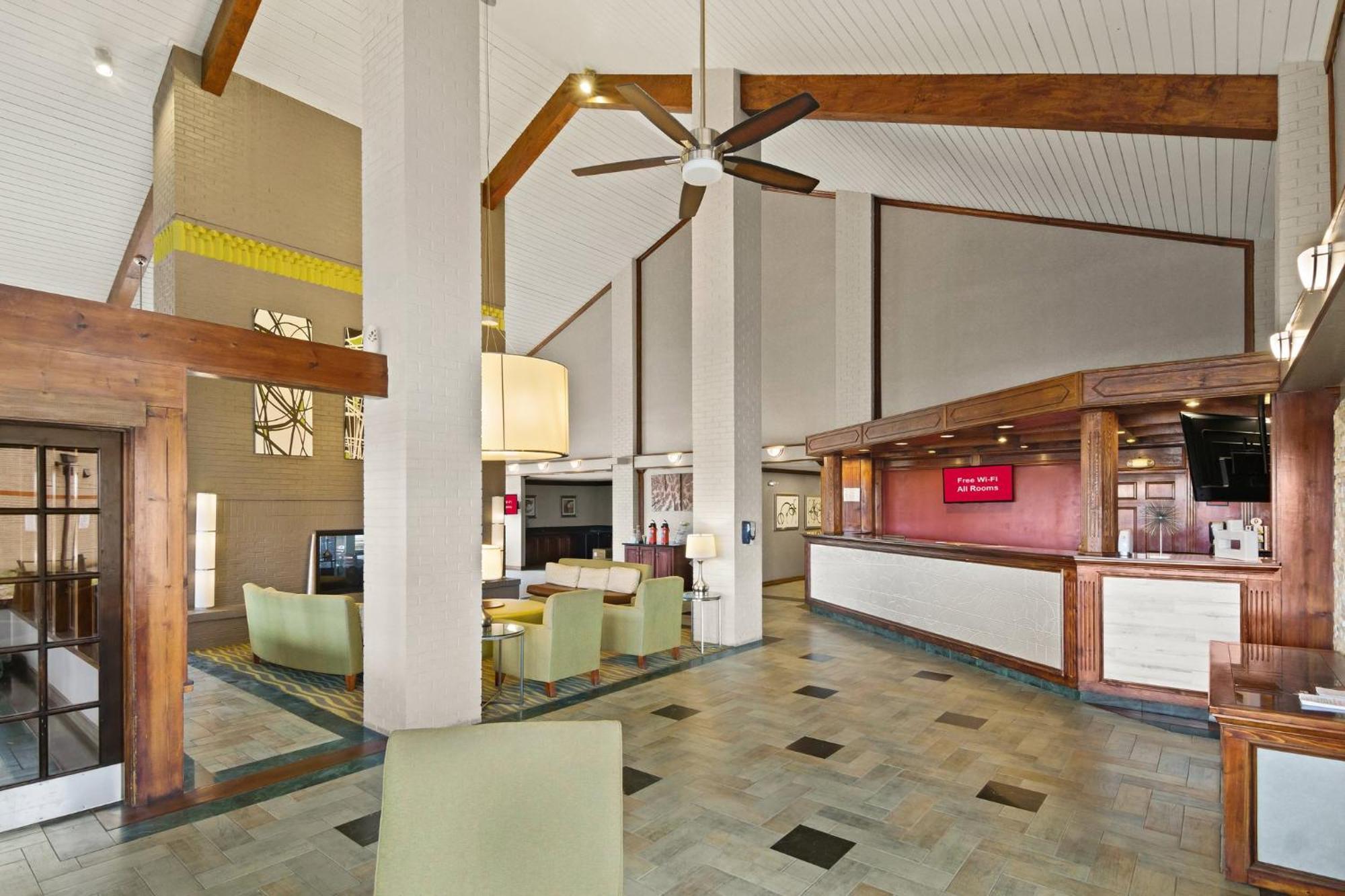 Red Roof Inn & Suites Irving - Dfw Airport South Extérieur photo