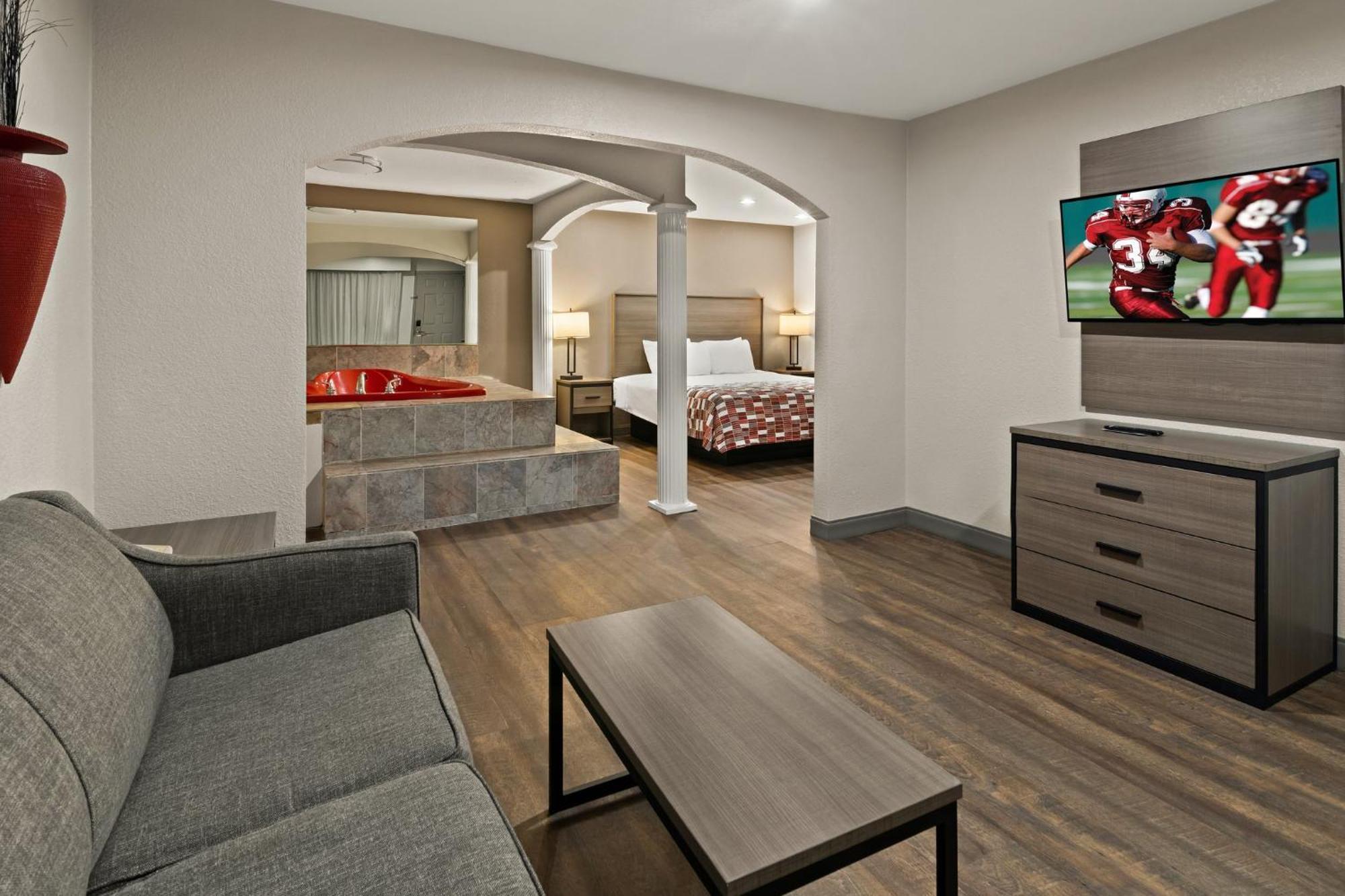Red Roof Inn & Suites Irving - Dfw Airport South Extérieur photo